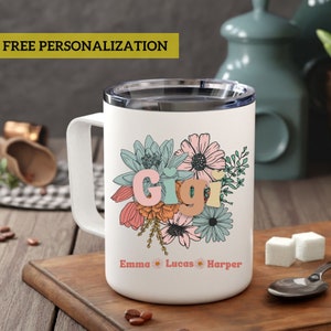 Reisebecher für Gigi Kaffeetasse für Oma Neuer Gigi Geburtstagsbecher Muttertagsgeschenk für Gigi mit Kindernamen Benutzerdefinierte Thermobecher mit Enkelkindern