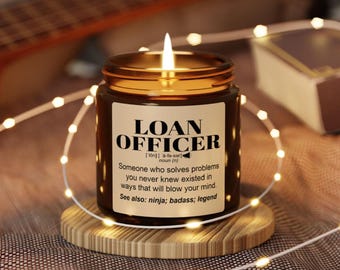 LOAN OFFICER Geschenke l Lustiges Kerzengeschenk für Frauen und Männer l Wertschätzung, Geburtstag, Weihnachtsgeschenk l Handgegossene, Sojaduftkerze 9 oz.