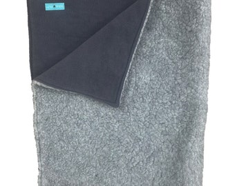 Soulpet Plush Country Grey Fleece Dog Blanket With Sherpa Fleece Back In 3 Sizes.