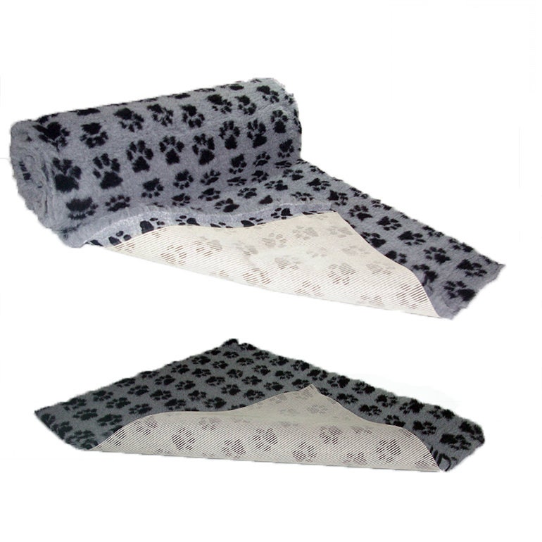 Non slip High Grade Vet Bedding Paws Roll Whelping Fleece Dog