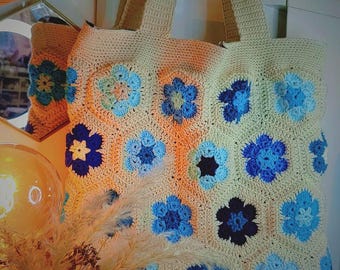 Crochet tote bag