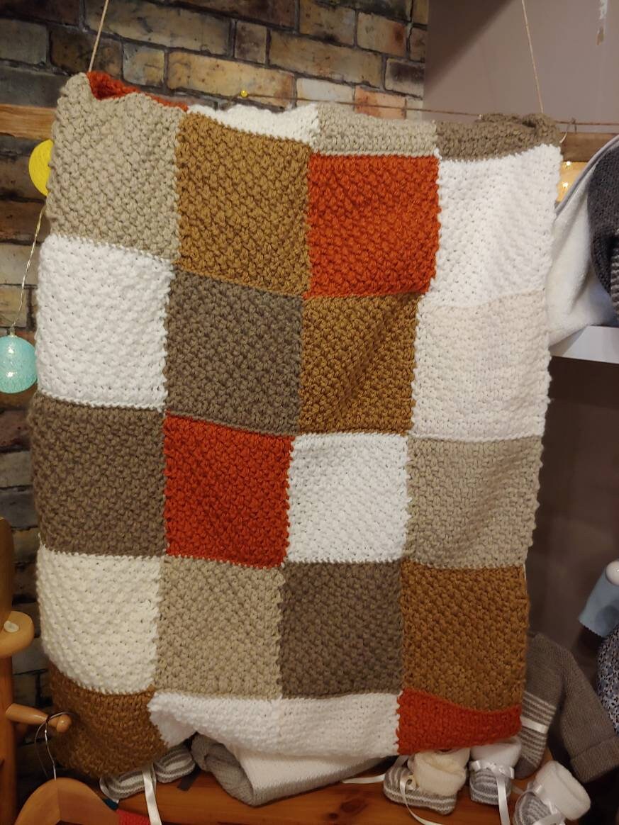 Couverture Bébé Fait Main en Laine Katia, Beige Ecru Gris et Blanc Made in France