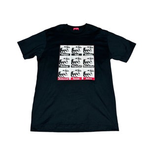 Vintage  00’s Barbara Kruger/ Pop Art Shirt