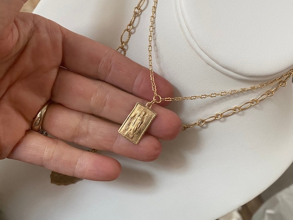 Saint jude gold pendant deals