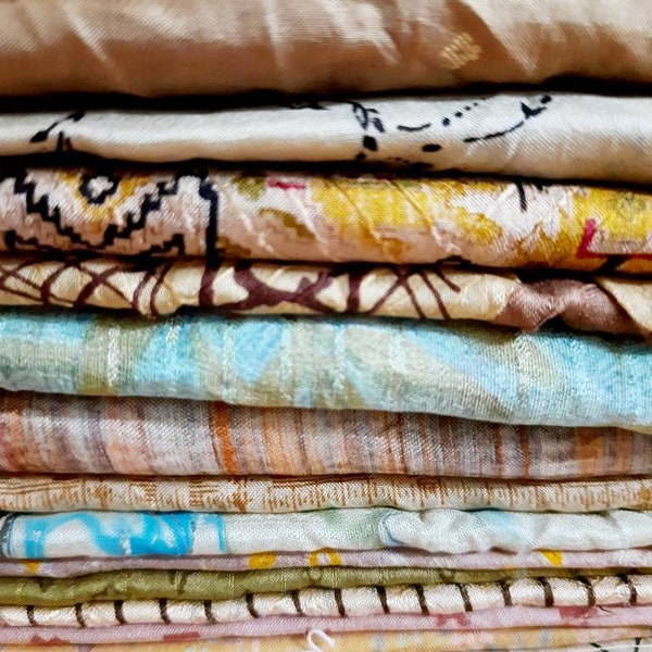 Lotto 100% Pure Silk Vintage Sari Fabric FAT QUARTERS Bundle DULL MUTEd, ottimo per quilting, artigianato, riviste, progetti