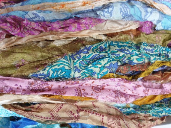 BBI LOT PURE SILK Antique Vintage Sari REMNANT Fabrics 100 GRAMS Real