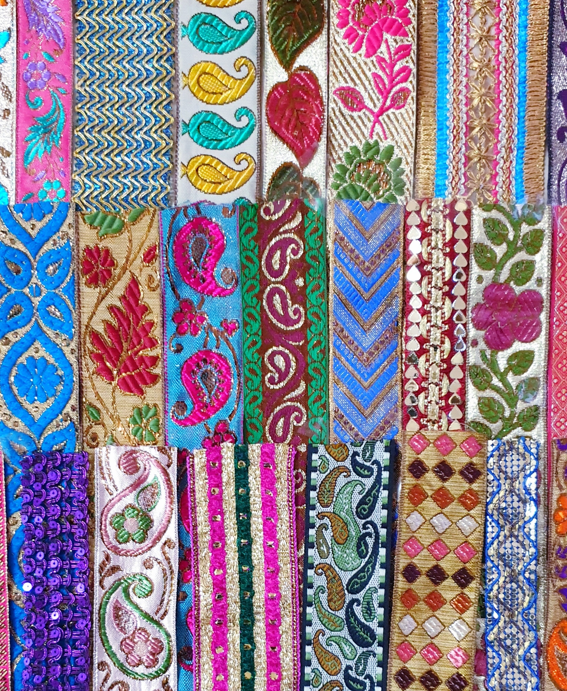 BR4 VINTAGE ANTIQUE Border Sari Trim Lace RARE OLD 2 ft K182 Embroidery, Figure EUR 19,00