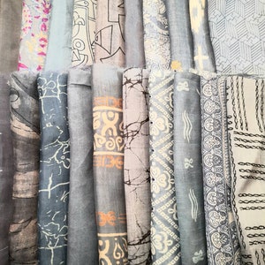 Lot Pure SILK Vintage Sari Fabric Material Remnant 8" SQUARES GREY for craft, junk journals, jewelry Bag DS11