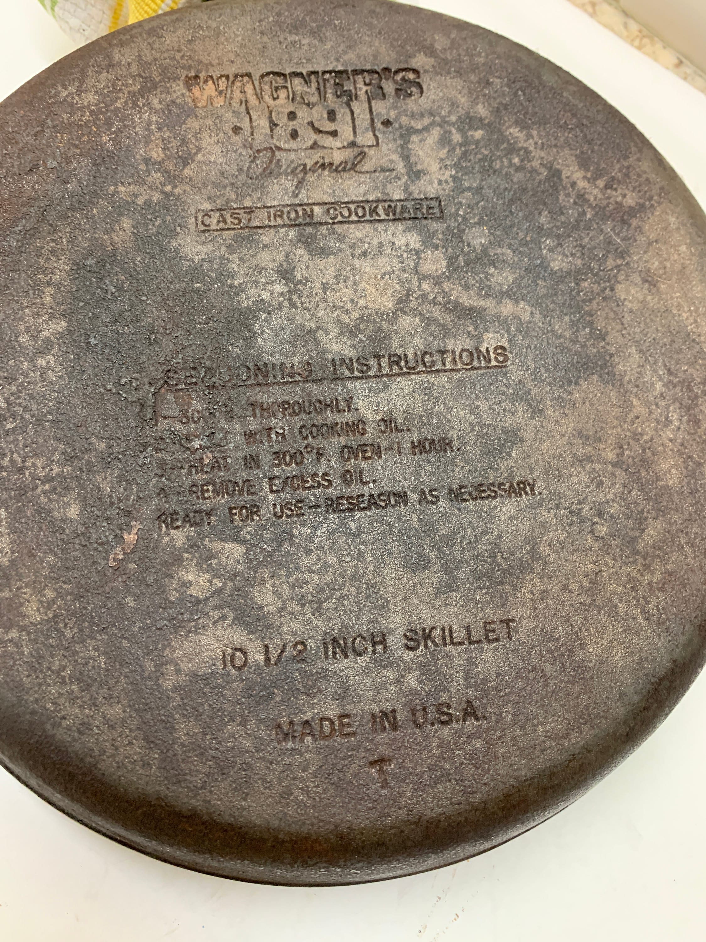 Vintage Wagner 1891 Original Cast Iron Skillet 10-1/2 Inch, Made in USA