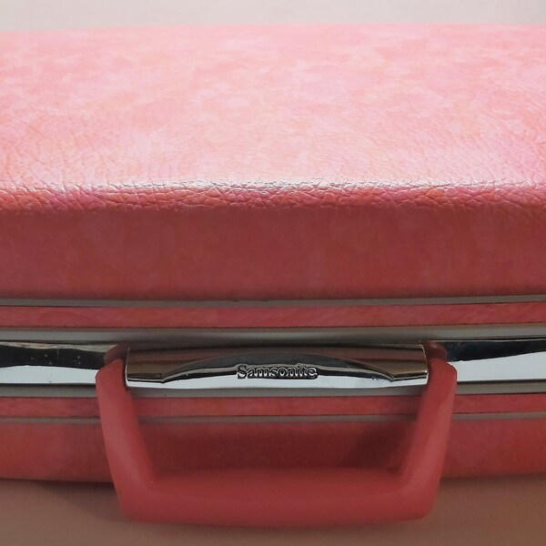 Vintage Samsonite Silhouette Luggage Suitcase Hot Pink Mottled 21x16 with Key Hard Shell