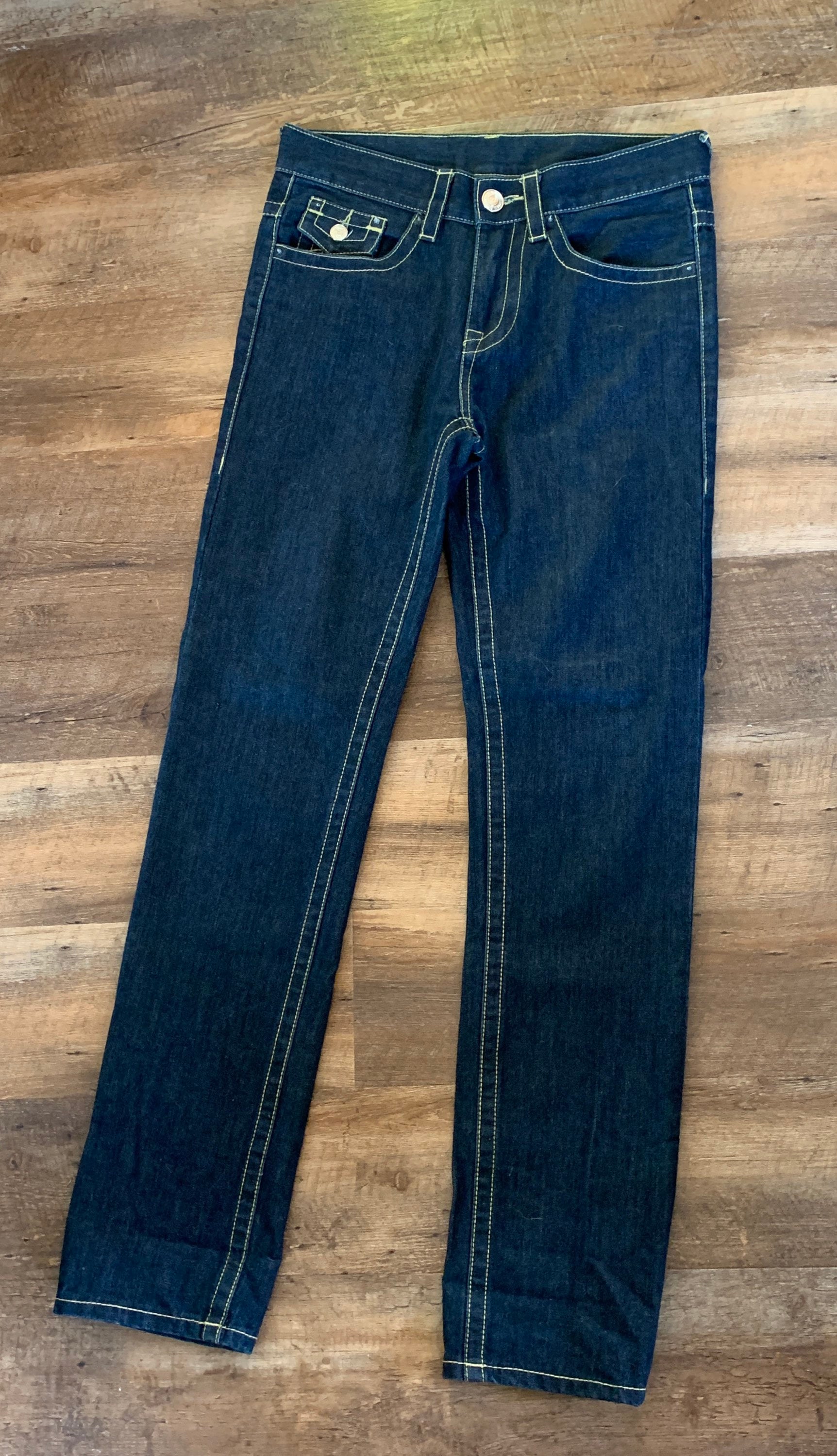 TRUE RELIGION BILLY SUPER T size32