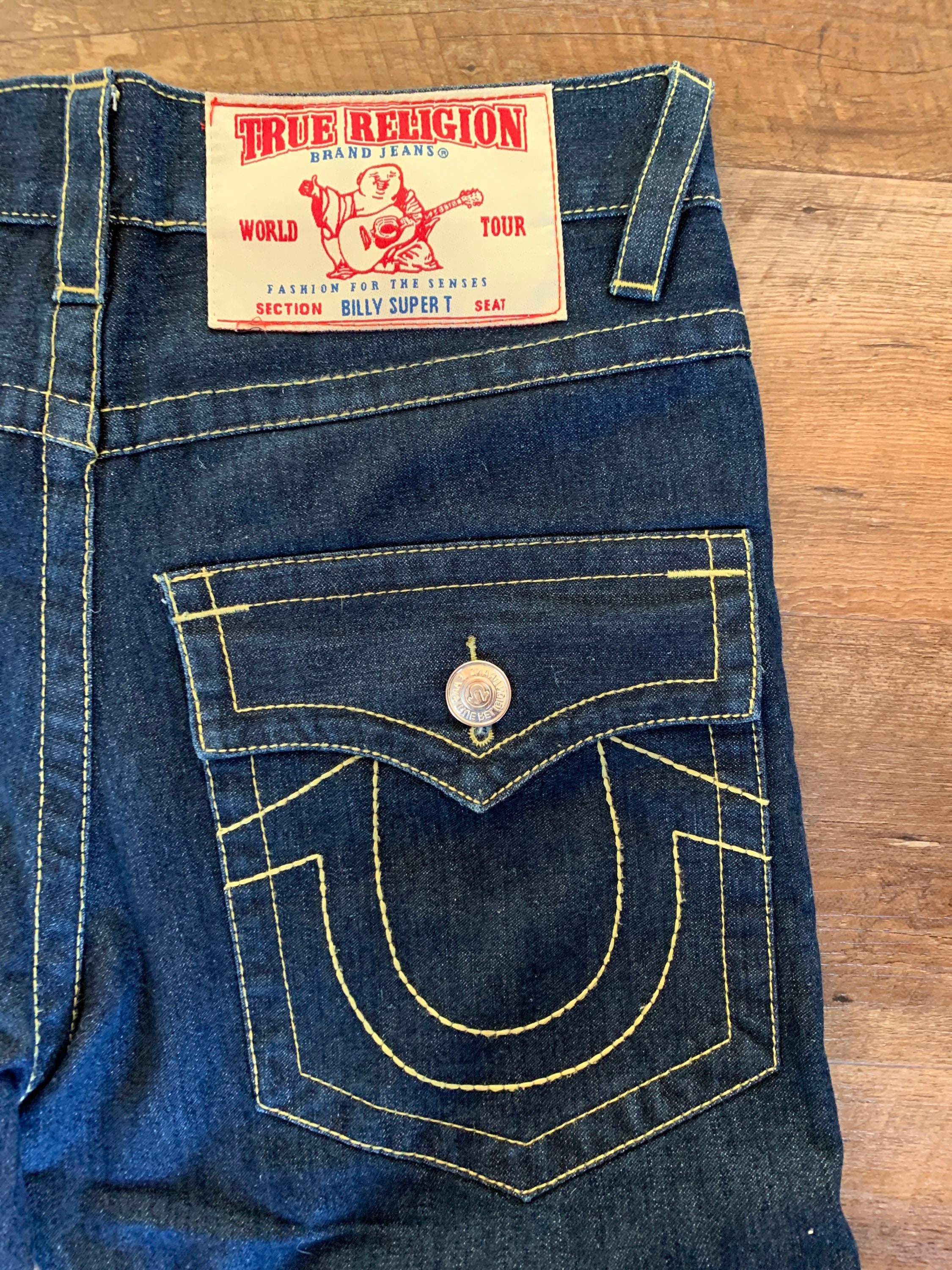 TRUE RELIGION BILLY SUPER T size32