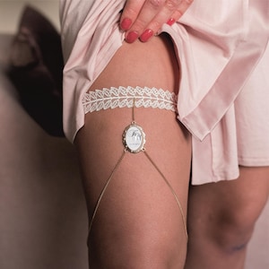 Garter Nelly with chain | made of boho leaves lace