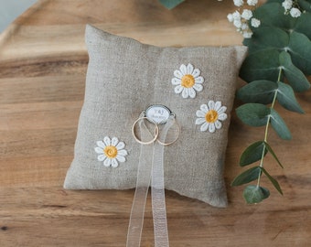 Ring pillow Daisy made of linen