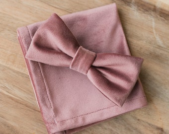 Bow tie & handkerchief in antique pink velvet