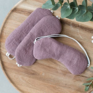 Linen sleeping mask with lavender image 3