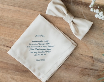 Einstecktuch und Fliege personalisiert in champagner | Hochzeitsgeschenk