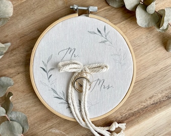 Ring cushion embroidery frame Ava | Mr & Mrs