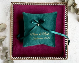 Emerald ring pillow in velvet green