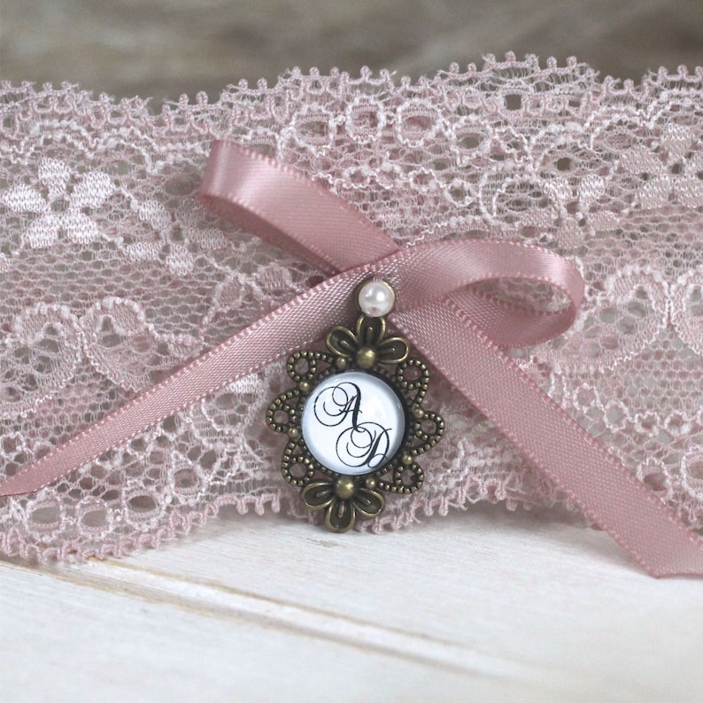 Kousenband Klara gemaakt van delicaat antiek roze kant afbeelding 6
