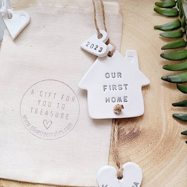 Moving in Gift 60+ Gift Ideas for 2024