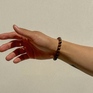 Natural Tiger&#39;s Eye Beaded Bracelet - Unisex Healing Stone Jewelry
