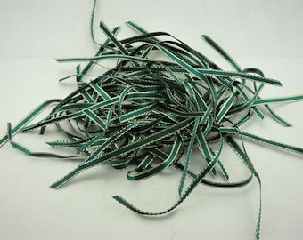 Lovely Green Ribbons > 30cm in length