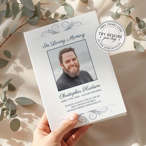 Puede incluir: Una tarjeta de programa funerario blanca con el texto In Loving Memory, una fotografía de una persona con barba, el nombre Christopher Hudson y detalles del evento. La tarjeta incluye adornos grises y una pegatina circular con el texto FREE DEMO LINK TRY BEFORE you buy IN THE DESCRIPTION.