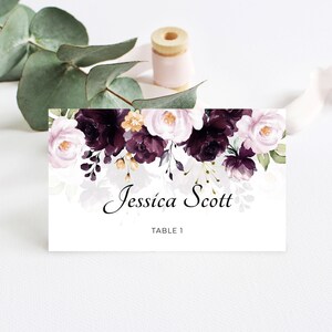 Tarjetas de lugar para bodas moradas, tarjetas de lugar florales planas y plegadas • DESCARGA INSTANTÁNEA • Plantilla editable, A119