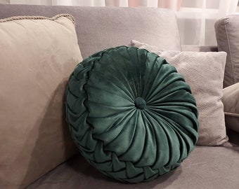 Round velvet pillow// Handmade velvet cushion// Decorative green luxury pillow // Canadian smocking round cushion // Vintage style pillow