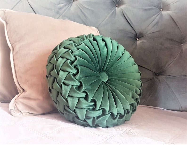 Round Velvet Pillow// Handmade Velvet Cushion// Decorative Green Luxury