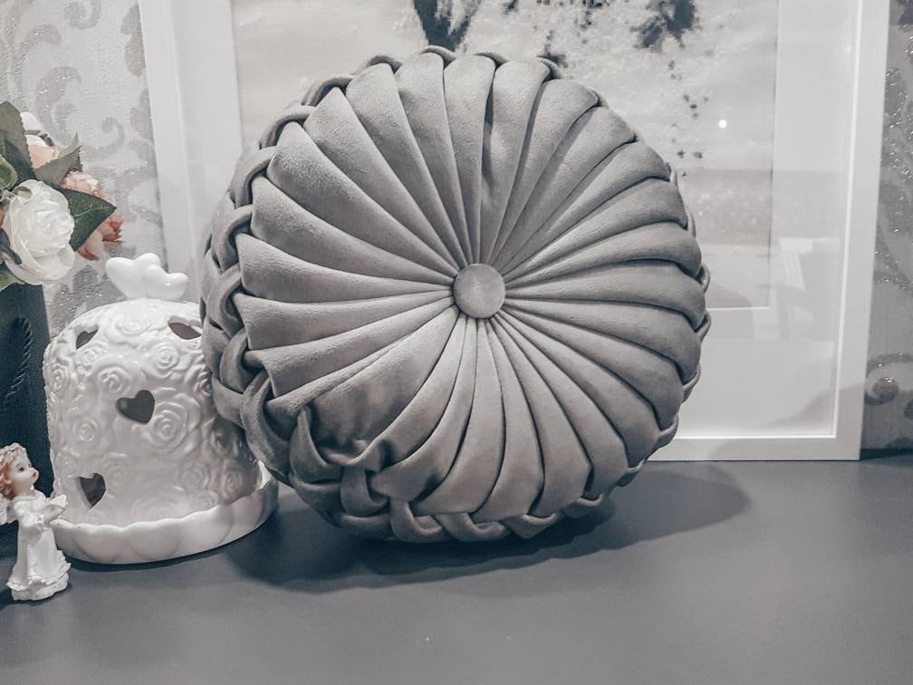 Round Velvet Pillow// Handmade Round Velvet Cushion// Etsy