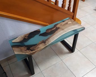 Live Edge Bank / Nussbaumholz und Epoxidharzbank / Eingangsbereich / Essbank aus Nussbaumholz und schwarzem Epoxidharz