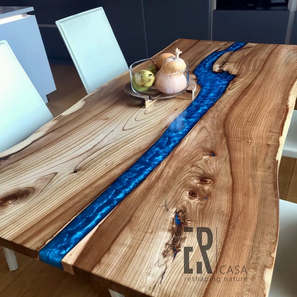 Live Edge Walnut Wood and Blue Epoxy Resin River Dining Table / Epoxy Table / Industrial steel legs / Epoxidharz Tisch