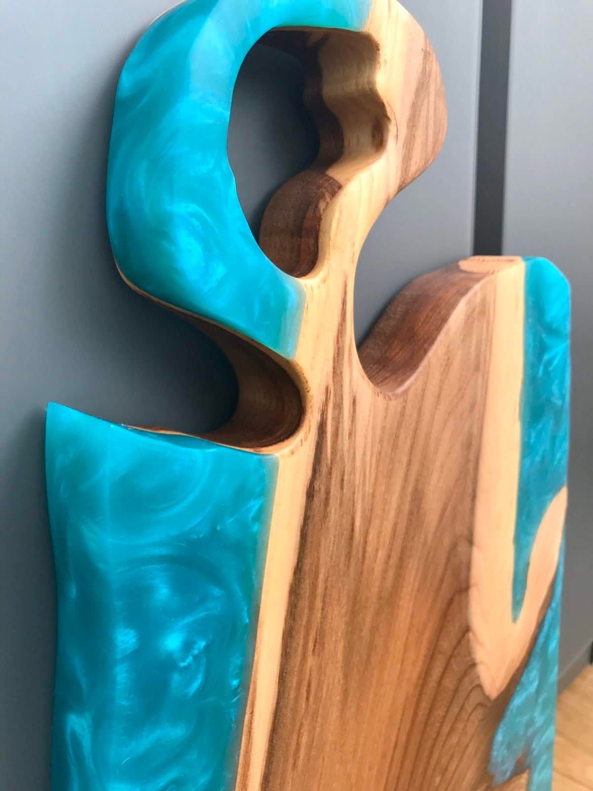 Big River Schneidebrett / Live Edge Ocean Charcuterie Brett / türkisfarbenes Epoxy Servierbrett - dickes rechteckig - 24 "x 12" / Schneidebrett