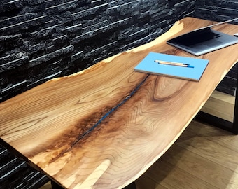 Escritorio de madera maciza / Escritorio de madera con borde natural / Muebles de oficina modernos para el hogar / Mesa rústica de resina epoxi / Escritorio de madera de nogal / Regalo / Presente