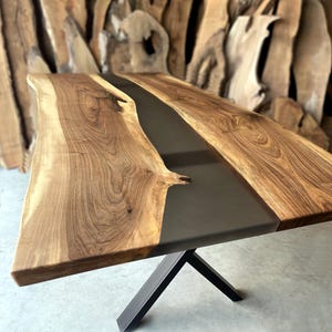 Epoxy Dining Table / Epoxy Resin Table /  Live Edge Wood Epoxy River Table / Walnut Wood And Sheer Black Epoxy Table / Solid Wood Table