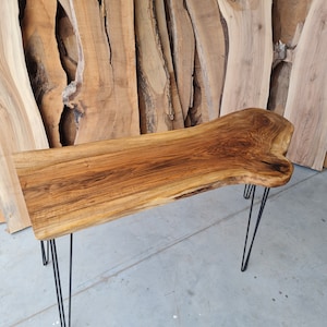 Escritorio moderno de losa de madera, escritorio rústico con borde natural, escritorio para computadora de oficina en casa con cajón largo, escritorio de madera maciza, mesa estrecha de madera para entrada.