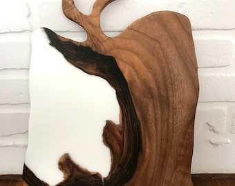 Live Edge Charcuterie Board /Walnut Wood White Matte Epoxy Resin River Serving Board/Anniversary Gift/Personalized Gift