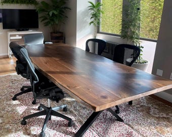Duży stół jadalny i konferencyjny z litego drewna / stół w stylu rustykalnym z drewna / stół obiadowy / stół biurowy / stół z rustykalnej płyty drewnianej