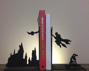 Featured image of post Harry Potter Book Ends : The harry potter books make up the popular series written by j.