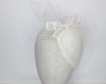 Ivory Sinamay Fascinator: Vintage Wedding Percher Hat with Veil