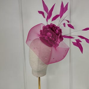 Magenta Pink fascinator, fuchsia  fascinator, wedding hat, hair accessory, bridal shower hat, church fascinator, tea party, Kentucky Derby