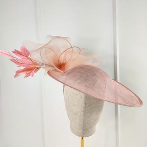 Pink fascinator, peach fascinator, pink wedding hat, hair accessory, bridal shower hat, church fascinator, tea party, Kentucky Derby hat