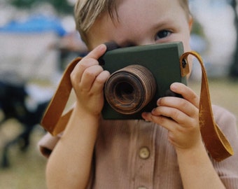 Toy Camera, Wooden Montessori Toys, Pretend Play, Photographer Gift, Newborn Photo Prop