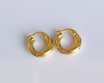 Hoop Earrings in Solid 18 K Yellow Gold  / Gifts for Her/ Birthday / Anniversary / Graduation / Swirl Pattern