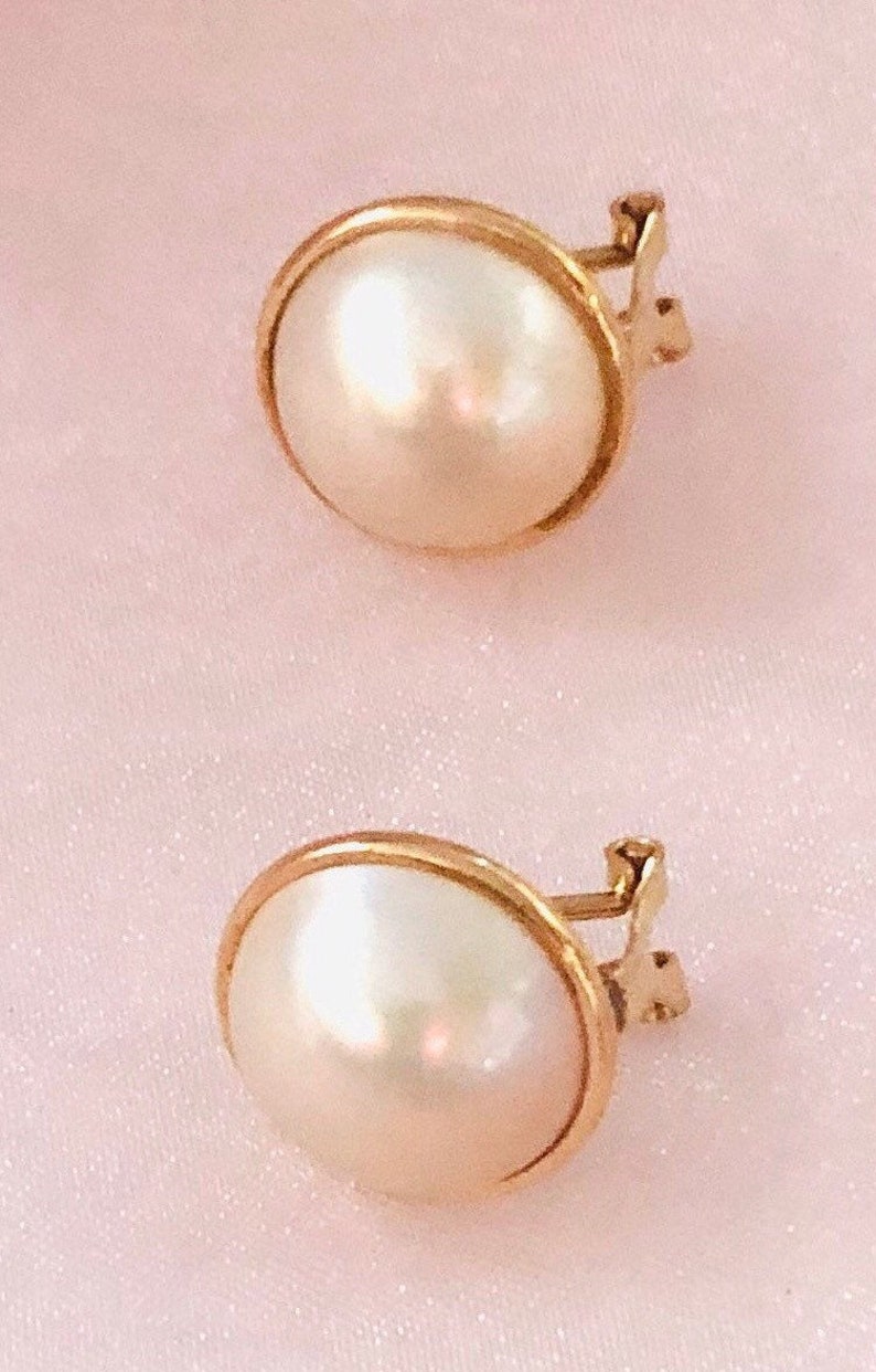 Elegant Pearl Stud Earrings in 14 Kt solid Gold ../ Wedding Jewelry / Gifts for Her/ Party image 4
