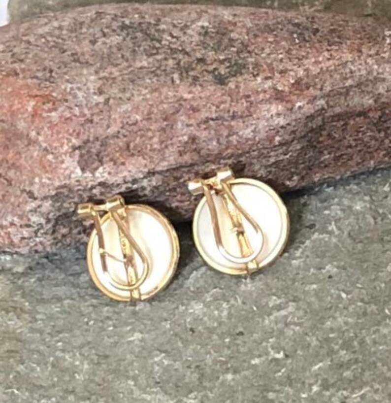 Elegant Pearl Stud Earrings in 14 Kt solid Gold ../ Wedding Jewelry / Gifts for Her/ Party image 3