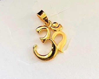 OM Pendant in Solid 22k Gold 