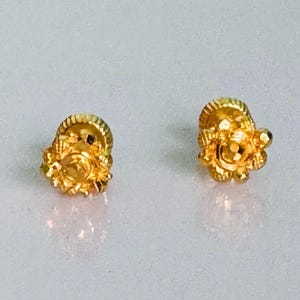 Beautiful Flower  Shape Stud Earrings in Solid 22K Real Gold/Gifts for Her/Xmas /Valentines Birthday / Anniversary/Graduation/Minimalist